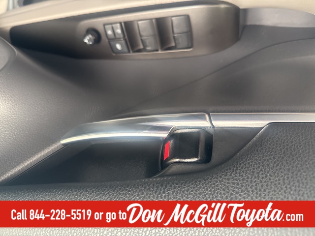 2021 Toyota Camry LE photo 12