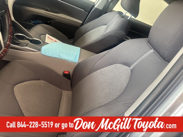 2021 Toyota Camry LE photo 14