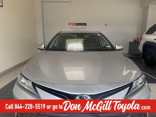 2021 Toyota Camry LE photo 2