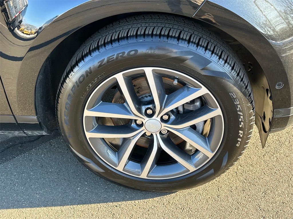 used 2024 Land Rover Range Rover Evoque car, priced at $38,913