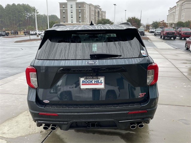 2022 Ford Explorer ST photo 2