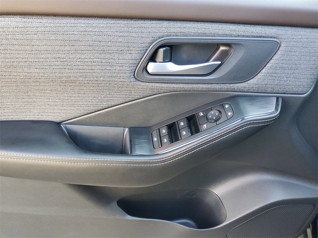 used 2021 Nissan Rogue car, priced at $15,495