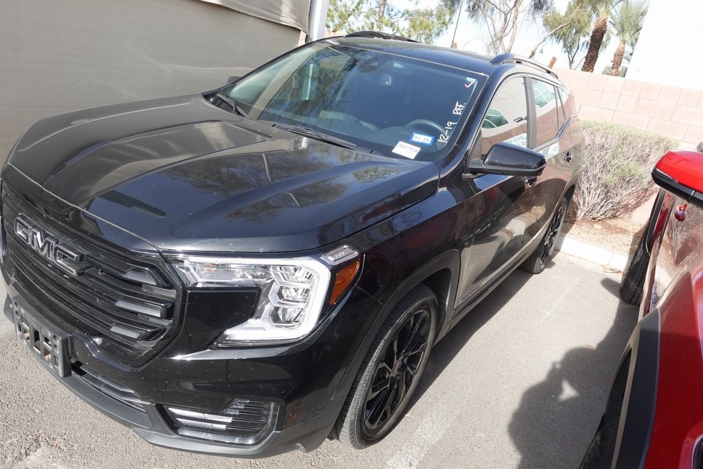 2023 GMC Terrain SLE's photo
