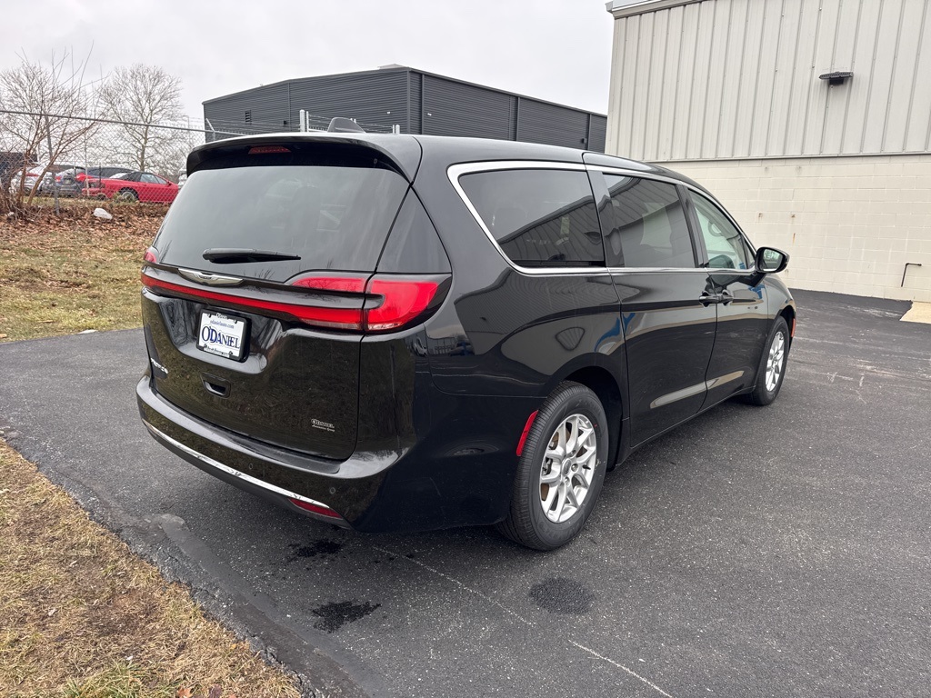 used 2024 Chrysler Pacifica car, priced at $29,773