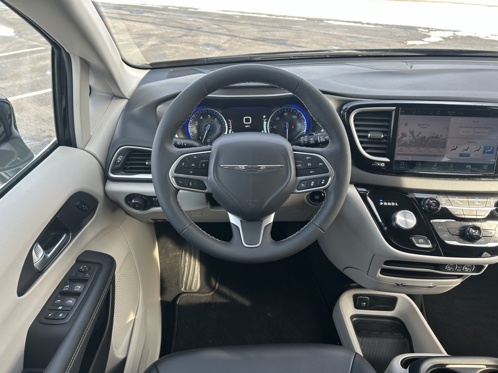 used 2024 Chrysler Pacifica car, priced at $29,773