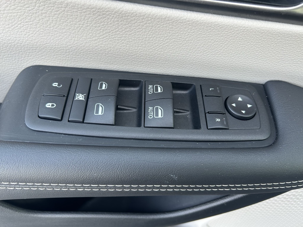 used 2024 Chrysler Pacifica car, priced at $29,773