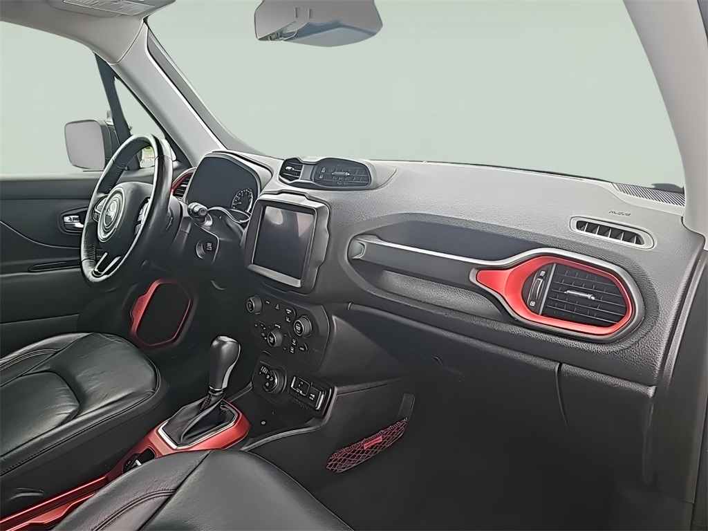 2022 Jeep Renegade Trailhawk photo 22