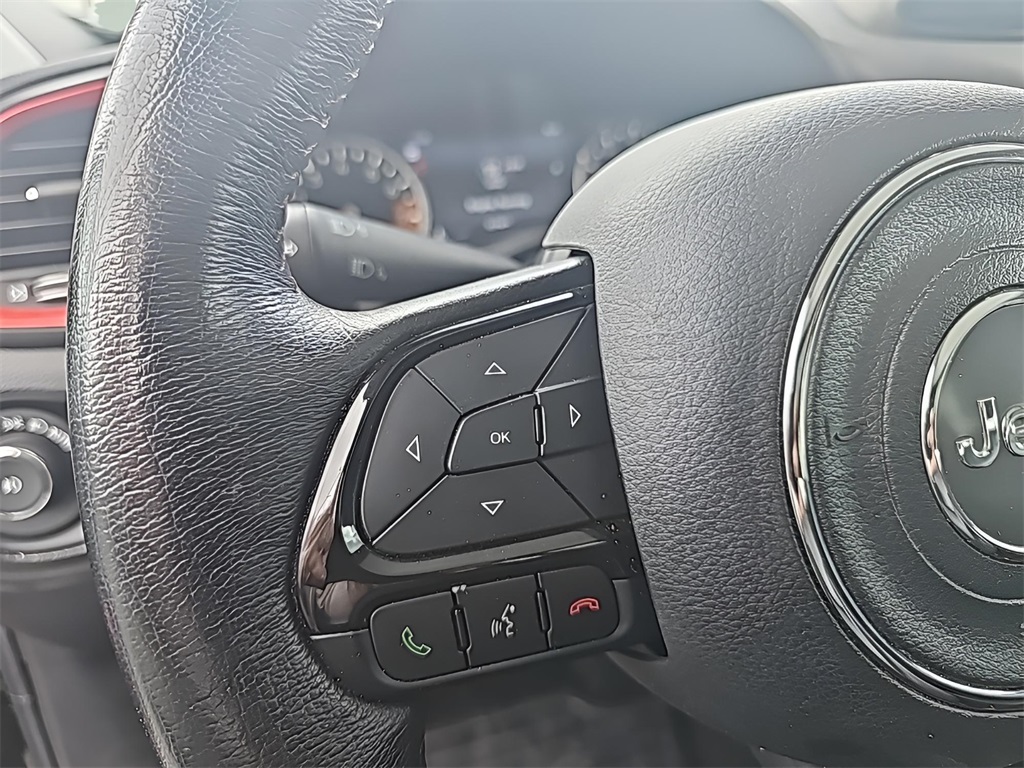 2022 Jeep Renegade Trailhawk photo 28
