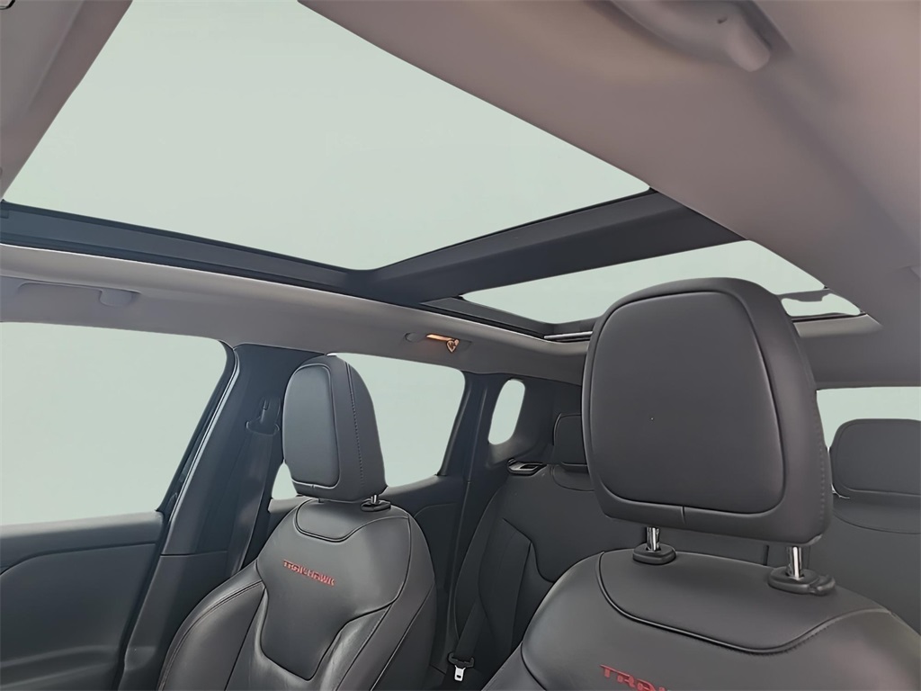 2022 Jeep Renegade Trailhawk photo 5