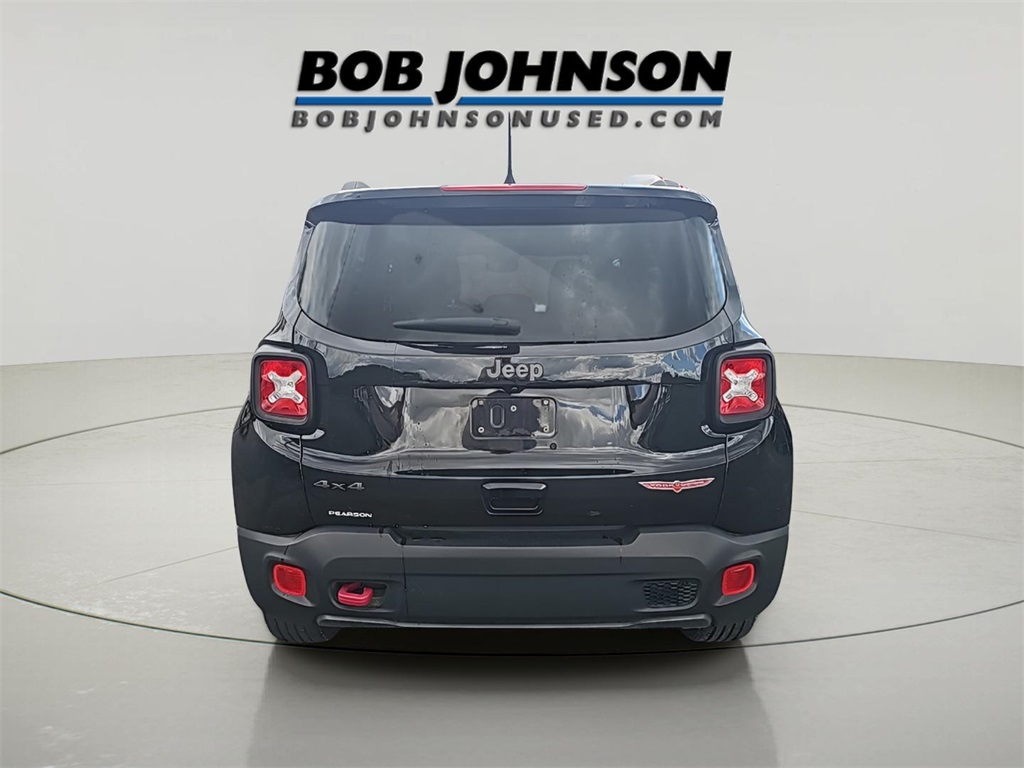 2022 Jeep Renegade Trailhawk photo 16