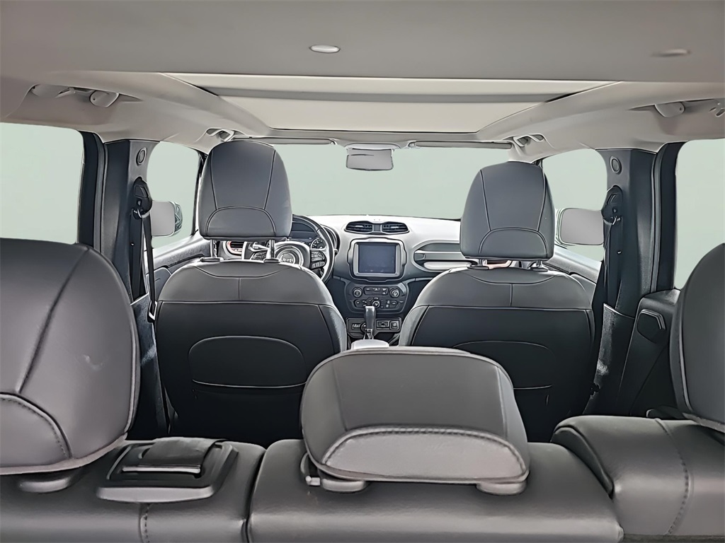 2022 Jeep Renegade Trailhawk photo 18