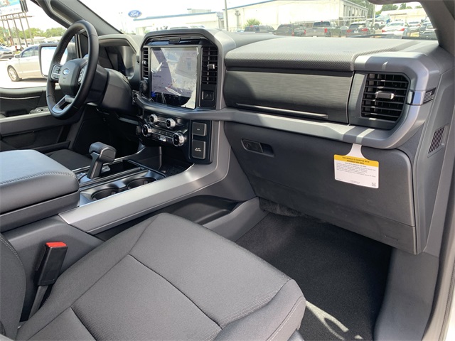 2025 Space White Metallic Ford F-150 XLT 4X4 Truck