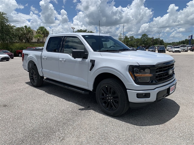 2025 Space White Metallic Ford F-150 XLT 4X4 Truck