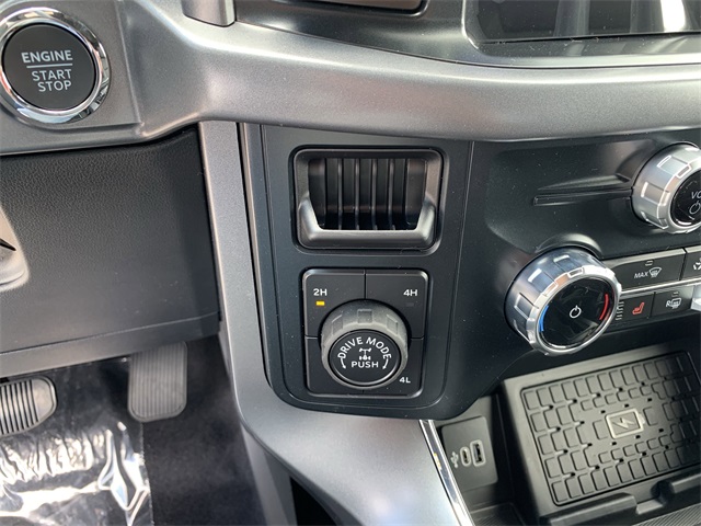 2025 Space White Metallic Ford F-150 XLT 4X4 Truck