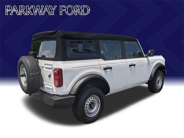 2025 Ford Bronco Base photo 5