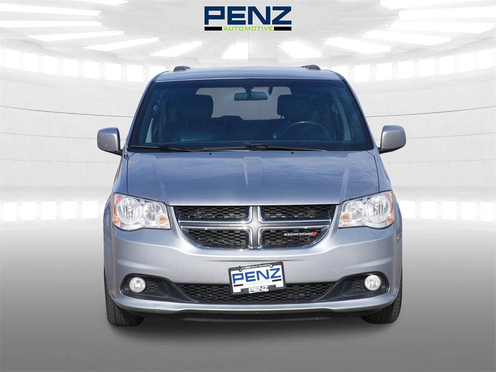 Used 2019 Dodge Grand Caravan SXT with VIN 2C4RDGCG6KR772217 for sale in Rochester, Minnesota