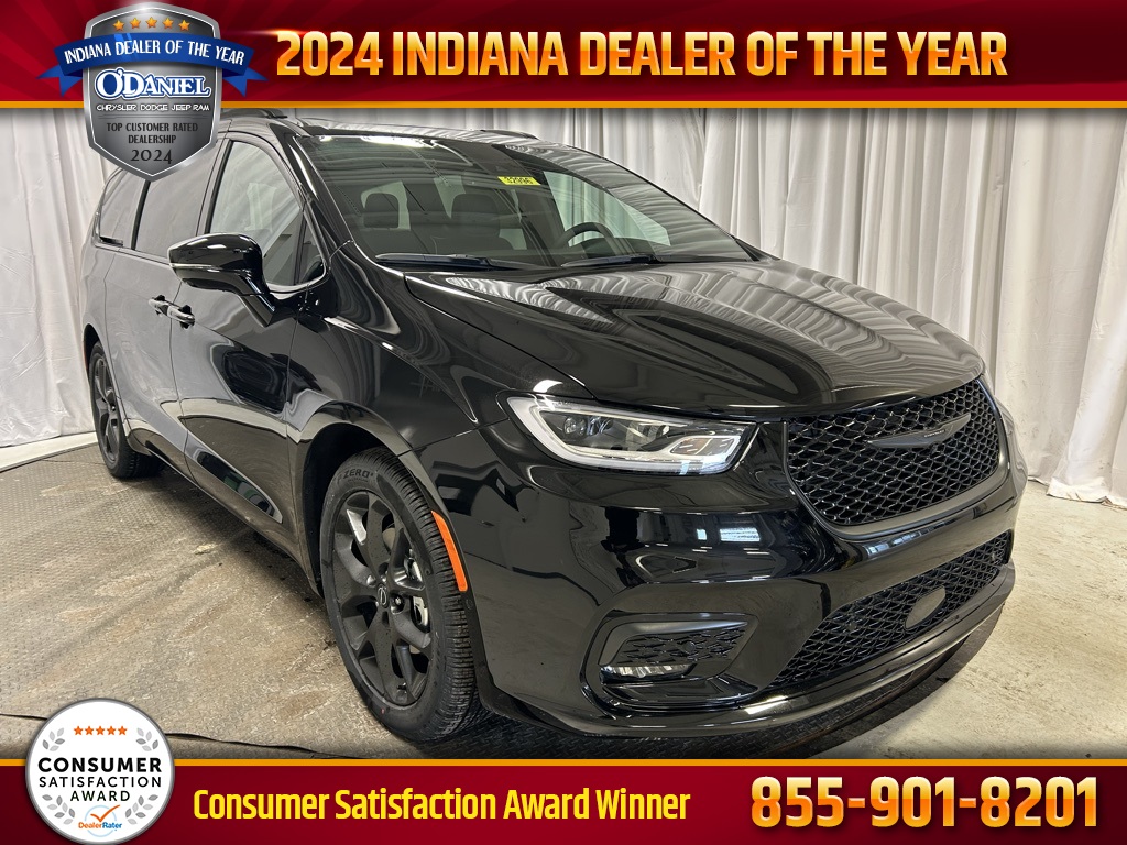 new 2026 Chrysler Pacifica car, priced at $52,085