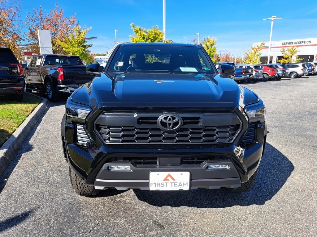 2025 Toyota Tacoma TRD Off-Road Double Cab photo 3
