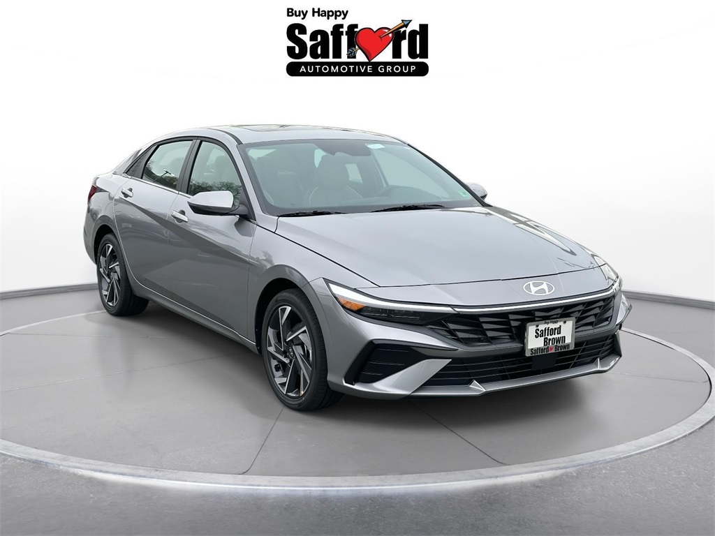 2025 Hyundai Elantra Limited's photo