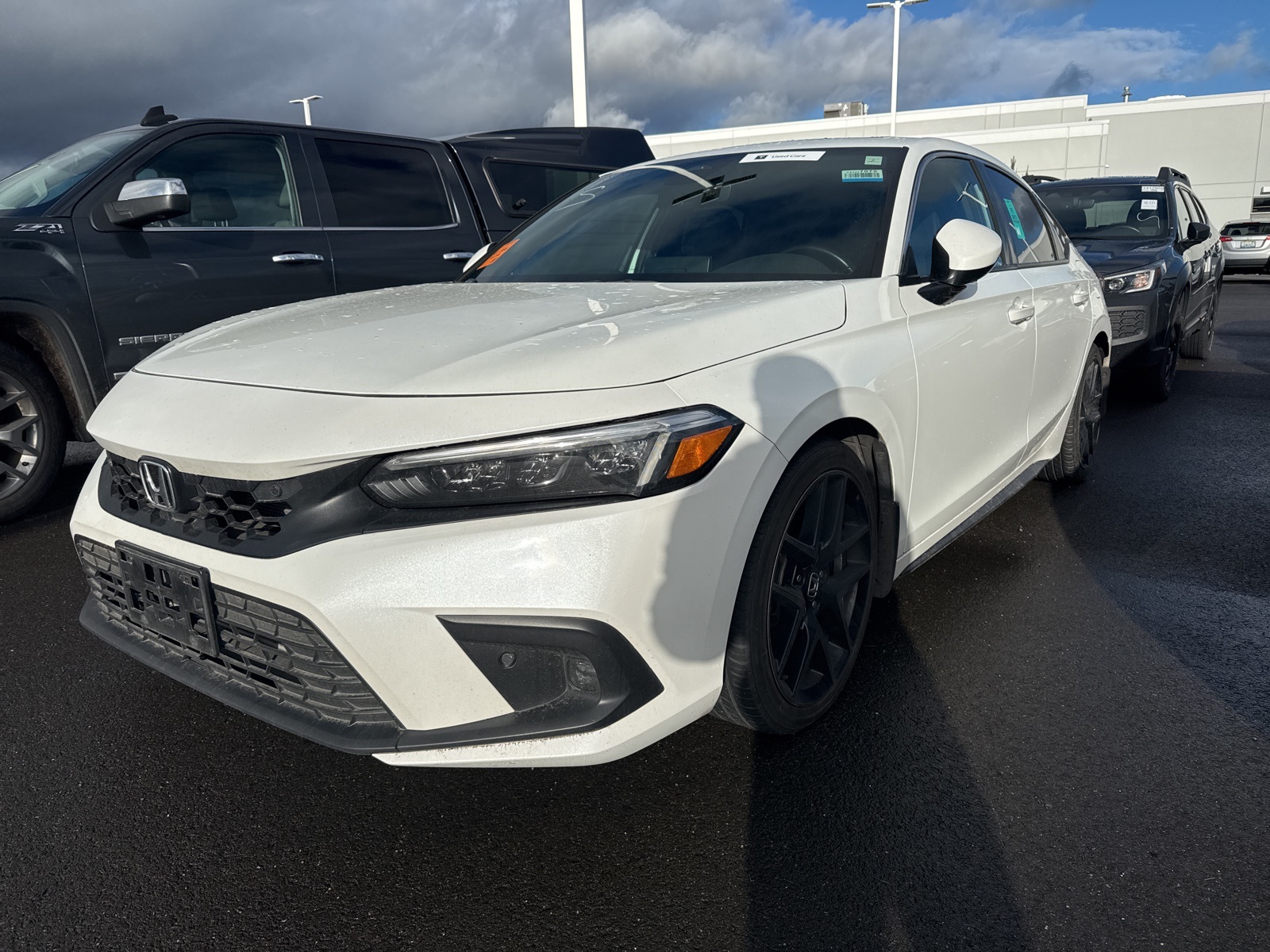 2022 Honda Civic Hatchback Sport Touring's photo