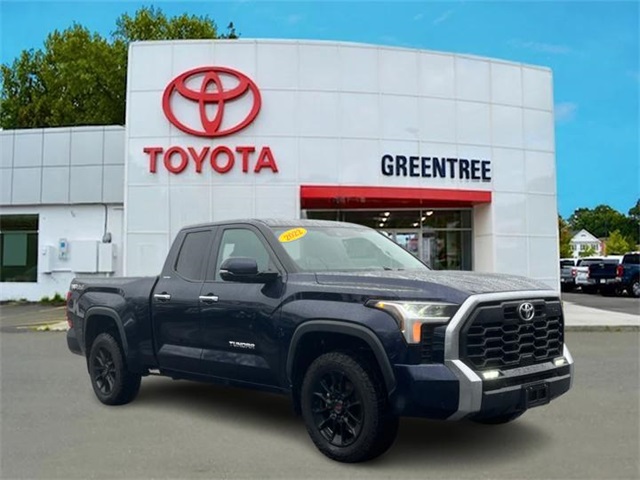 2022 Toyota Tundra Limited's photo
