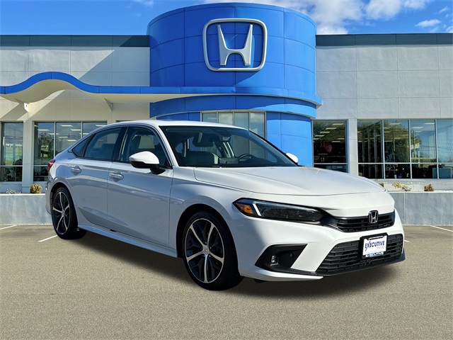 2022 Honda Civic Touring's photo