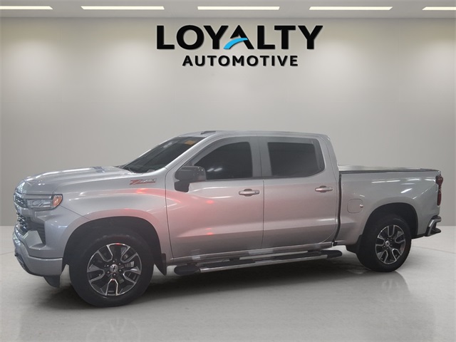 2022 Chevrolet Silverado 1500 RST photo 2