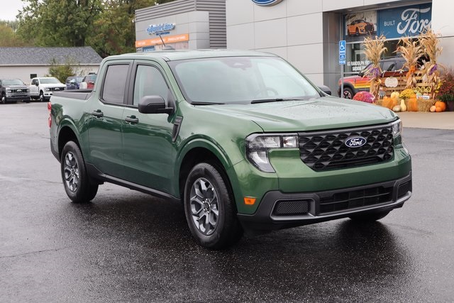 new 2025 Ford Maverick car, priced at $31,651
