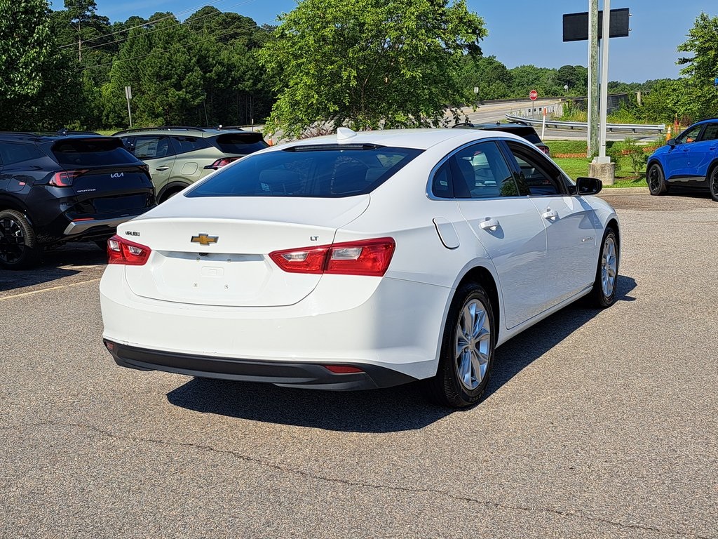 2023 Chevrolet Malibu LT Sedan 4 Dr. FWD 5