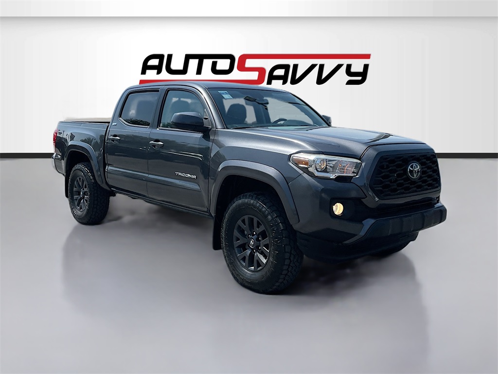 2023 Toyota Tacoma SR5's photo