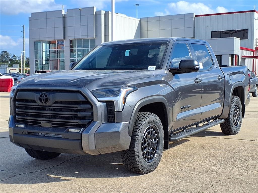 2026 Toyota Tundra SR5 CrewMax photo 3