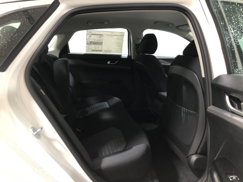 2026 Kia K5 LXS photo 10