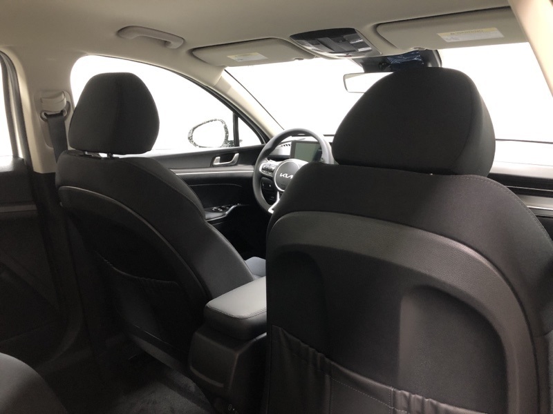 2026 Kia K5 LXS photo 11