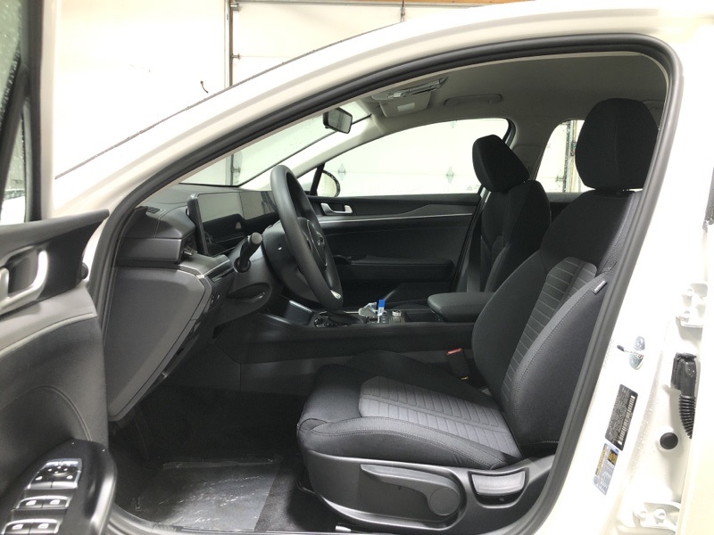 2026 Kia K5 LXS photo 16