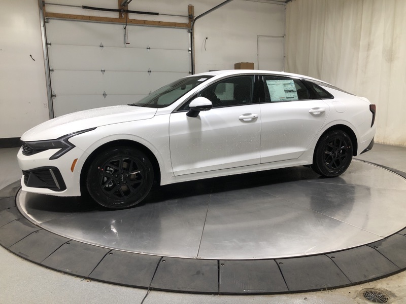 2026 Kia K5 LXS photo 4
