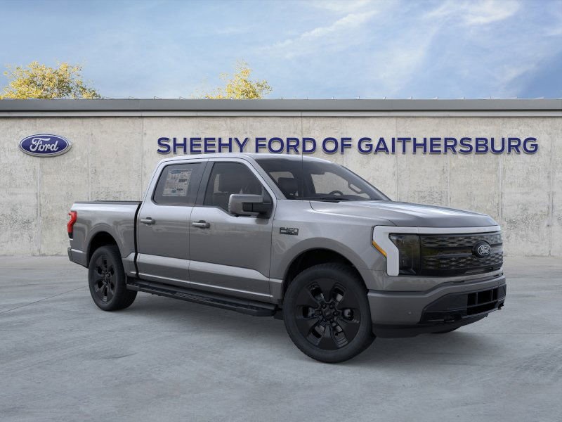 2025 Ford F-150 Lightning Platinum's photo
