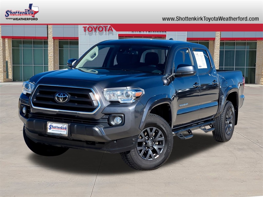 2023 Toyota Tacoma SR5's photo