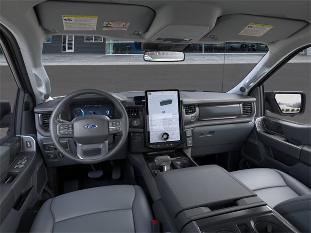 2025 Ford F-150 Lightning photo 9