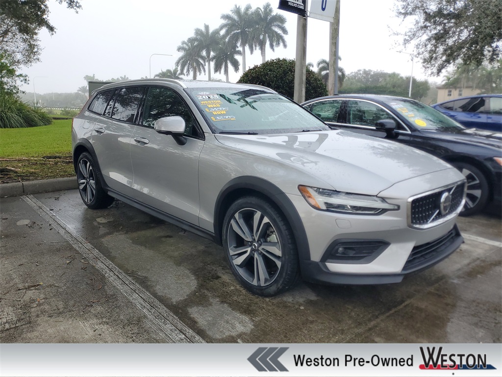 used 2025 Volvo V60 Cross Country car, priced at $32,995