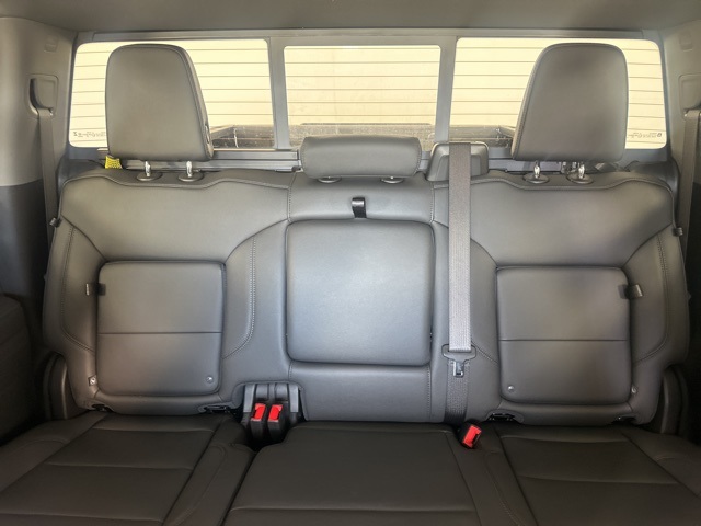 2025 Chevrolet Silverado 1500 LTZ photo 15