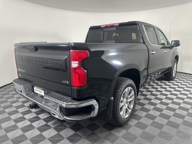 2025 Chevrolet Silverado 1500 LTZ photo 2