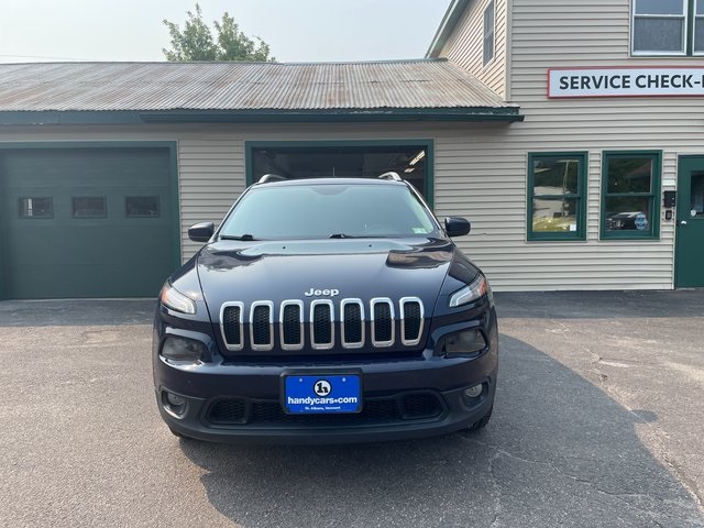 Used 2016 Jeep Cherokee Latitude with VIN 1C4PJMCS2GW111284 for sale in Saint Albans City, VT