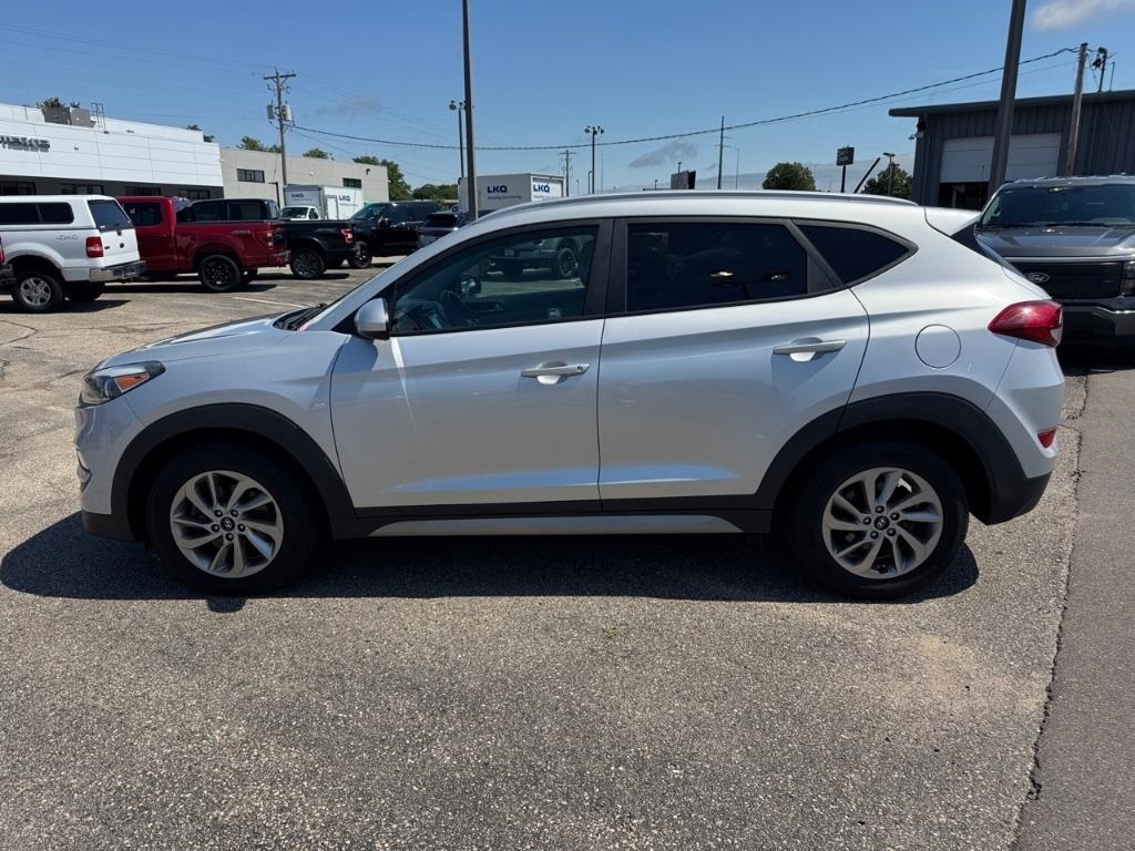 2017 Hyundai Tucson SE photo 3