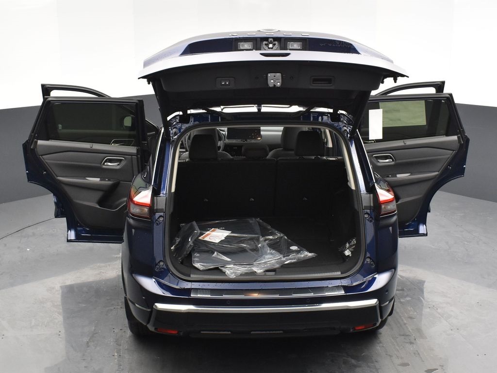 2025 Nissan Rogue Platinum photo 23
