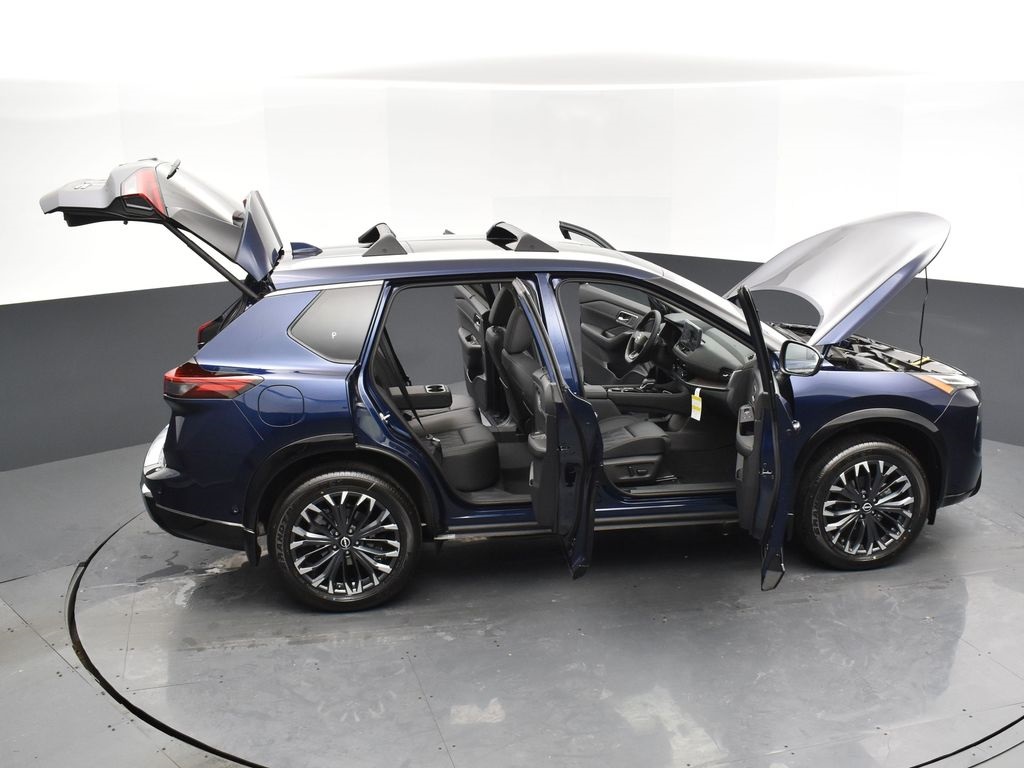 2025 Nissan Rogue Platinum photo 26