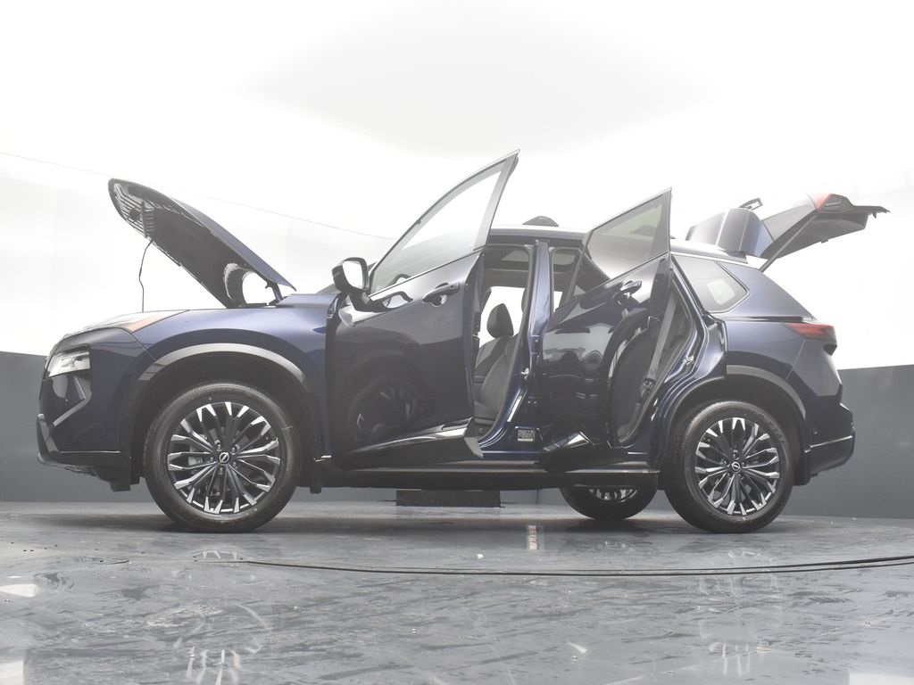2025 Nissan Rogue Platinum photo 30