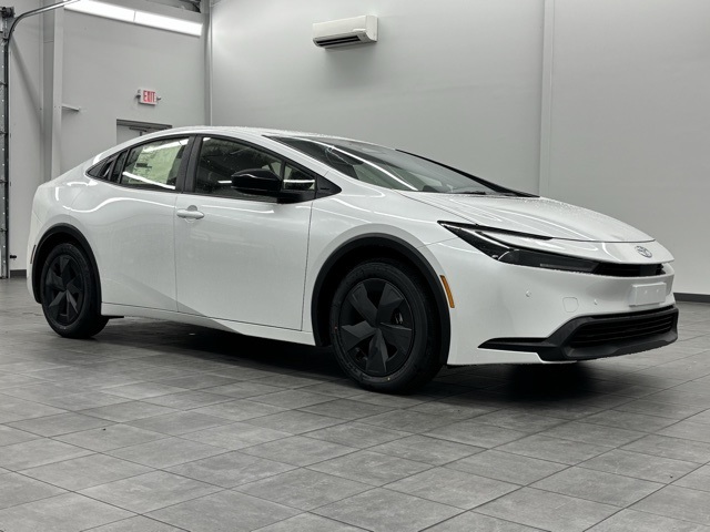 2025 Toyota Prius LE