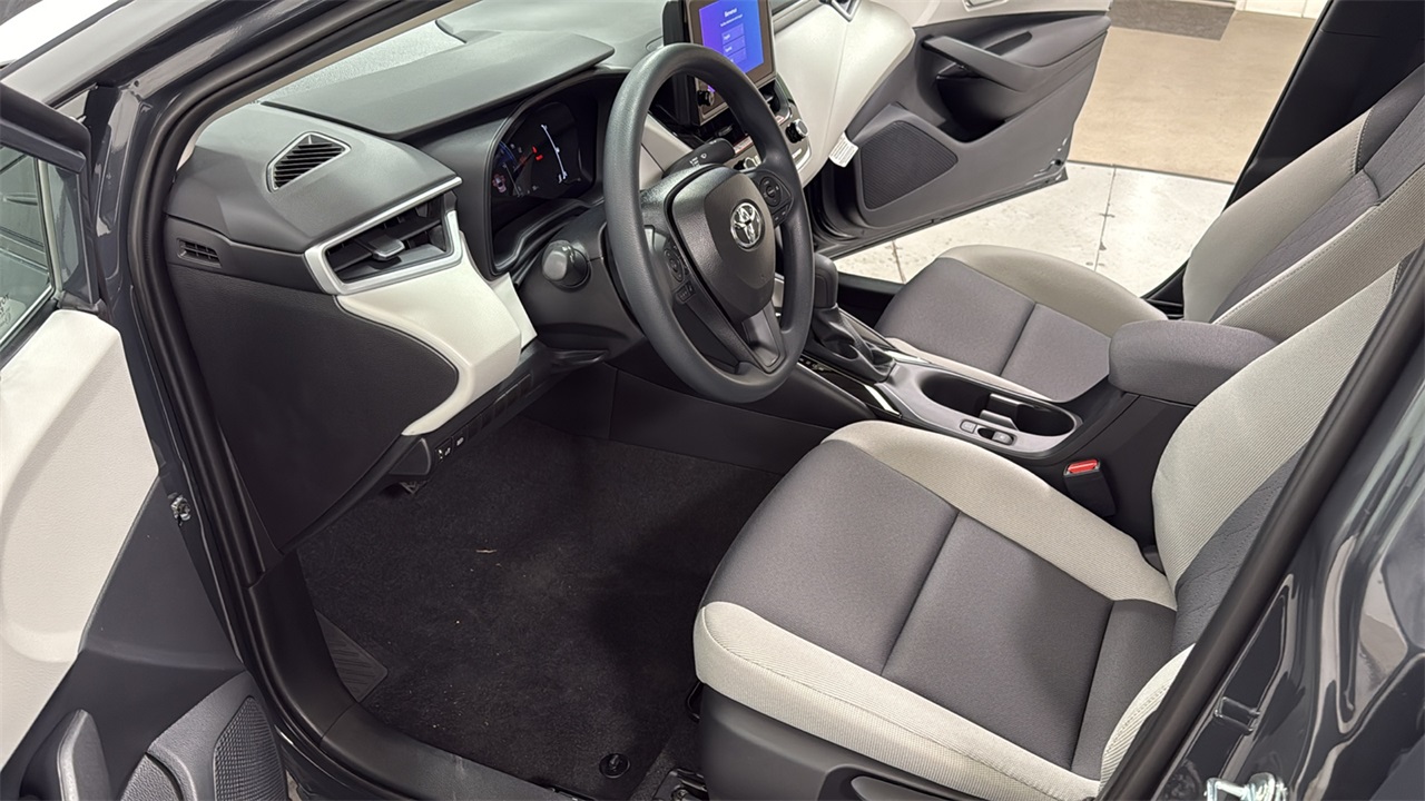2026 Toyota Corolla LE photo 12