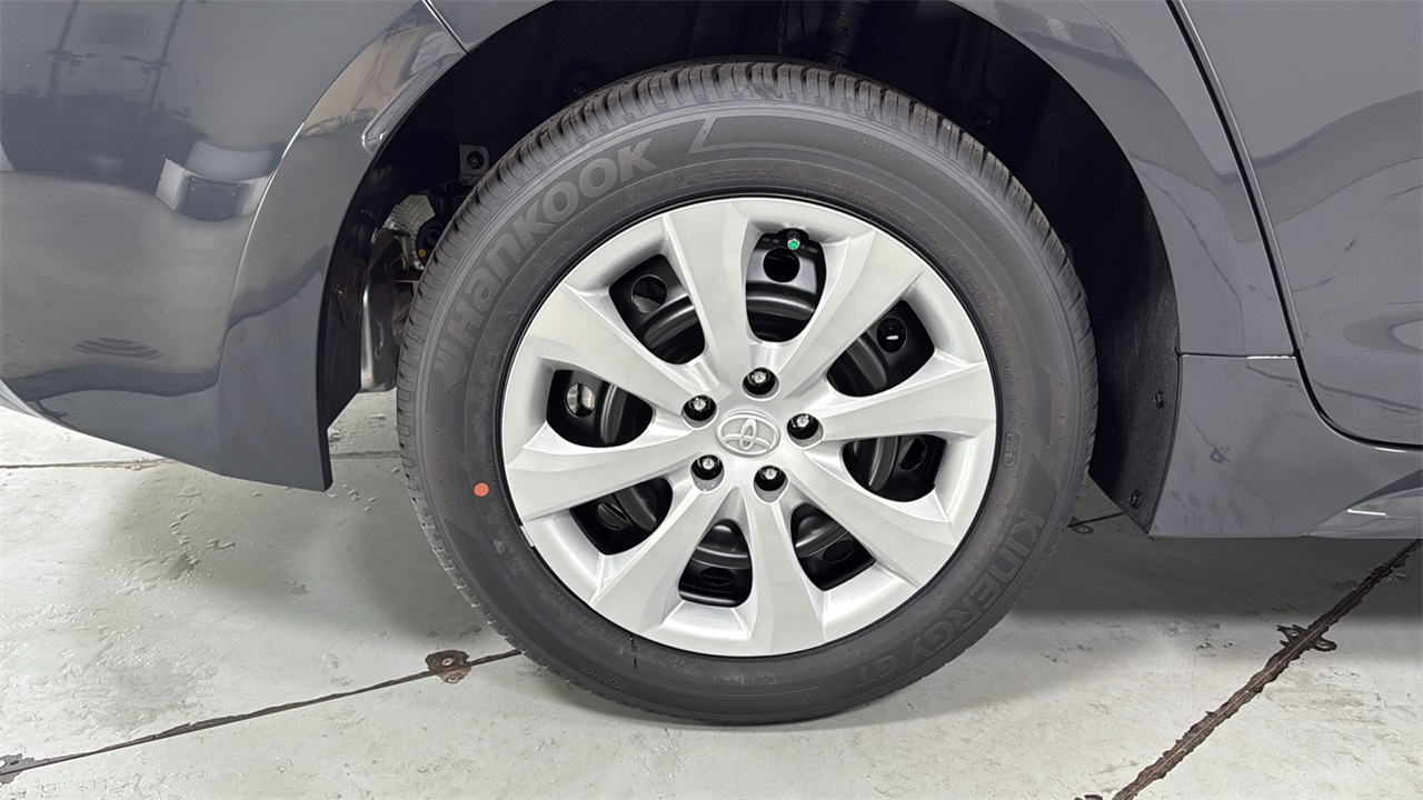 2026 Toyota Corolla LE photo 22