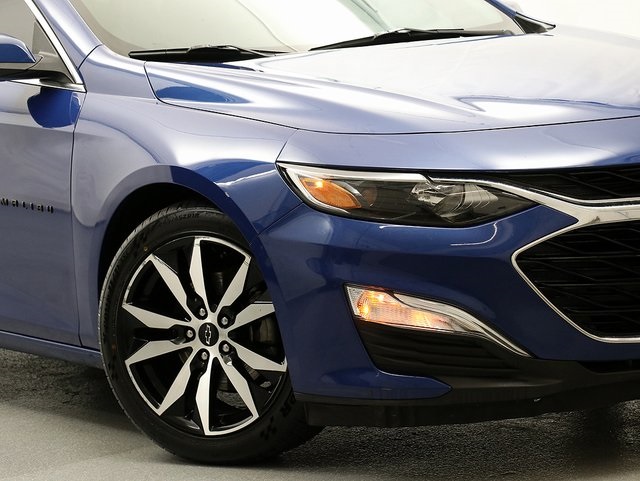 2023 Chevrolet Malibu RS photo 3